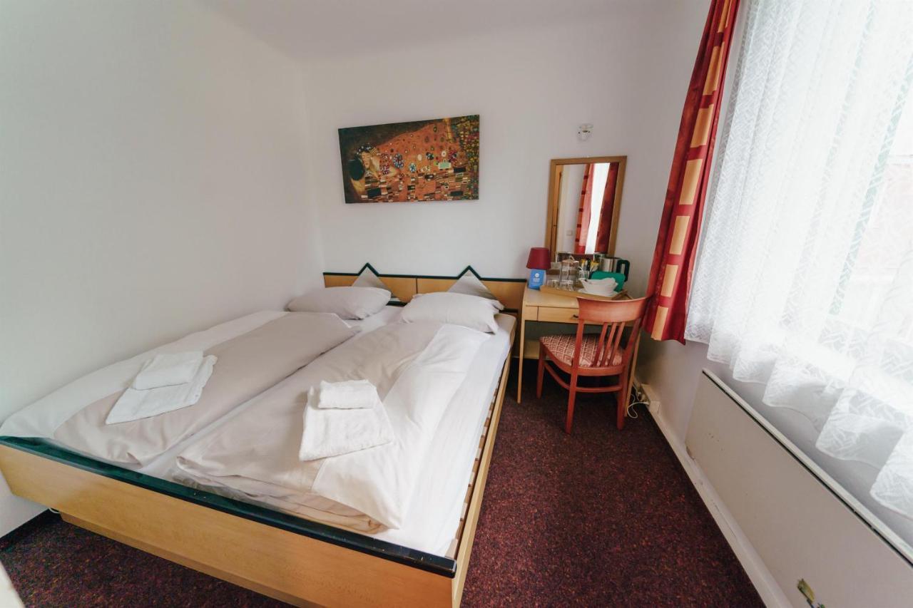 Отель Gaestehaus Frank Фельден-ам-Вёртер-Зе Экстерьер фото