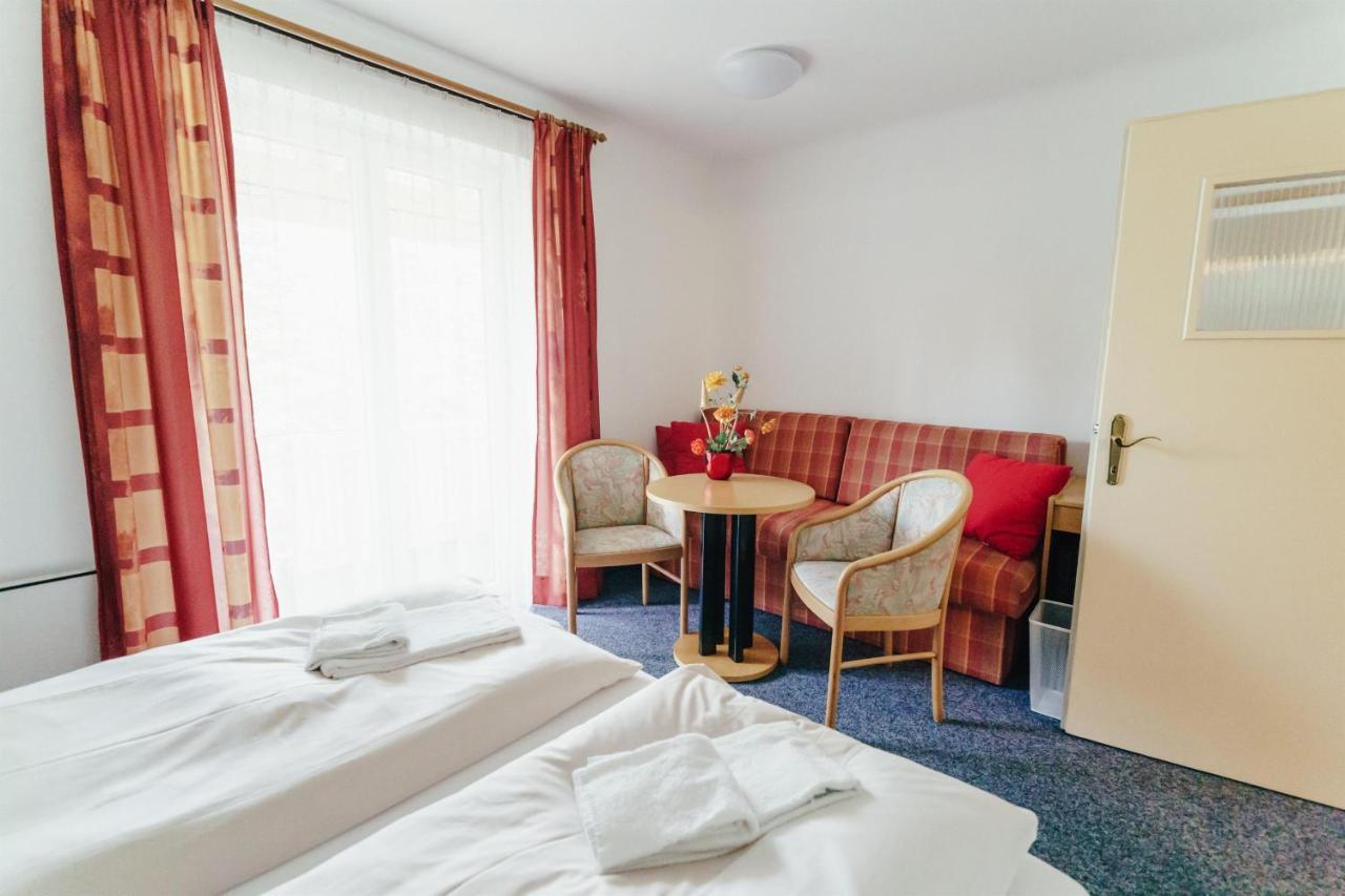 Отель Gaestehaus Frank Фельден-ам-Вёртер-Зе Экстерьер фото
