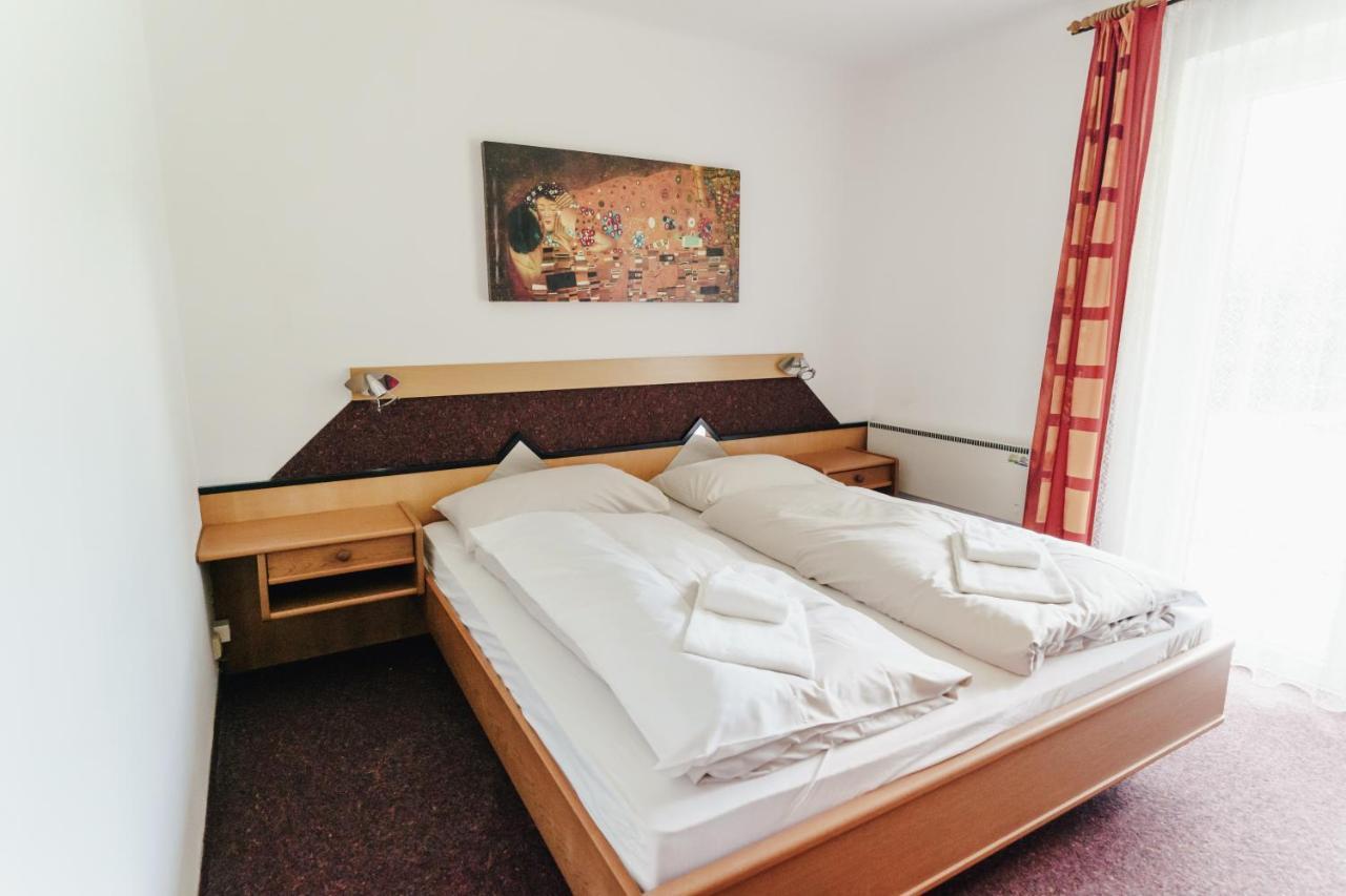 Отель Gaestehaus Frank Фельден-ам-Вёртер-Зе Экстерьер фото